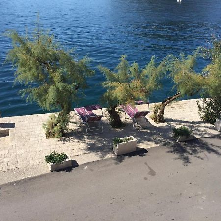Apartment Waterline Perast Exterior foto