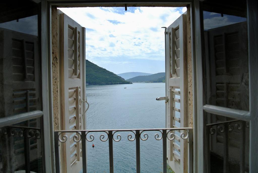 Apartment Waterline Perast Habitación foto